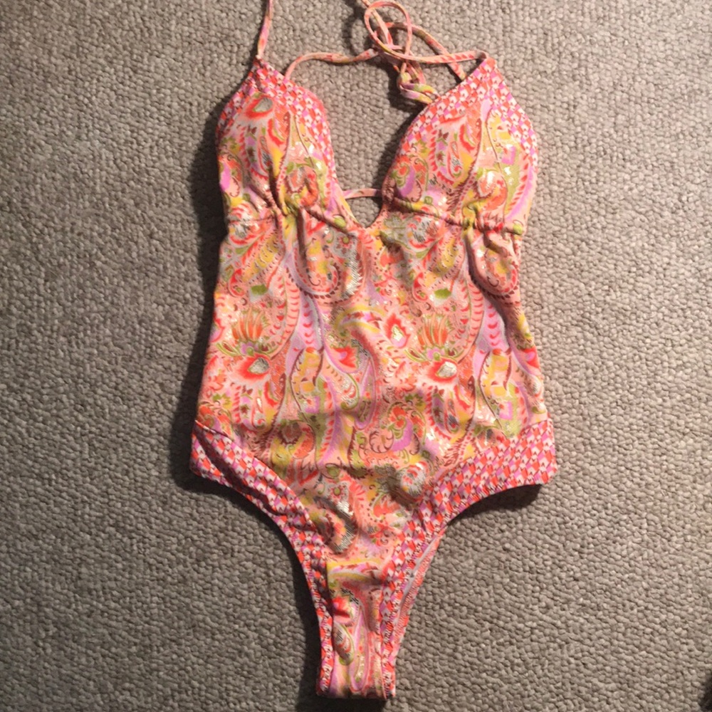 VS one piece. New w/tags